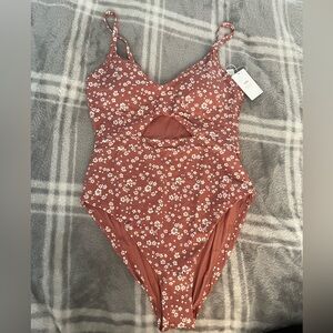 NWT Andie The Samoa One Piece Swimsuit Ditsy Floral Rose Size Large